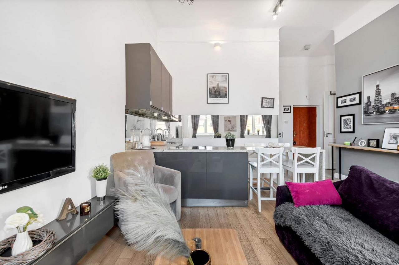 Amazing Apartment On Plac Zamkowy Varsovie Extérieur photo
